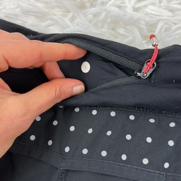 Lululemon Speed Short Reflective Dots - Picture 7 of 7